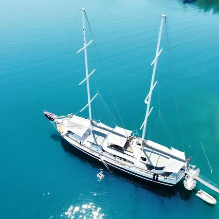 Sadiye Hanim Πλωτό κατάλυμα Μαρμαρίς
